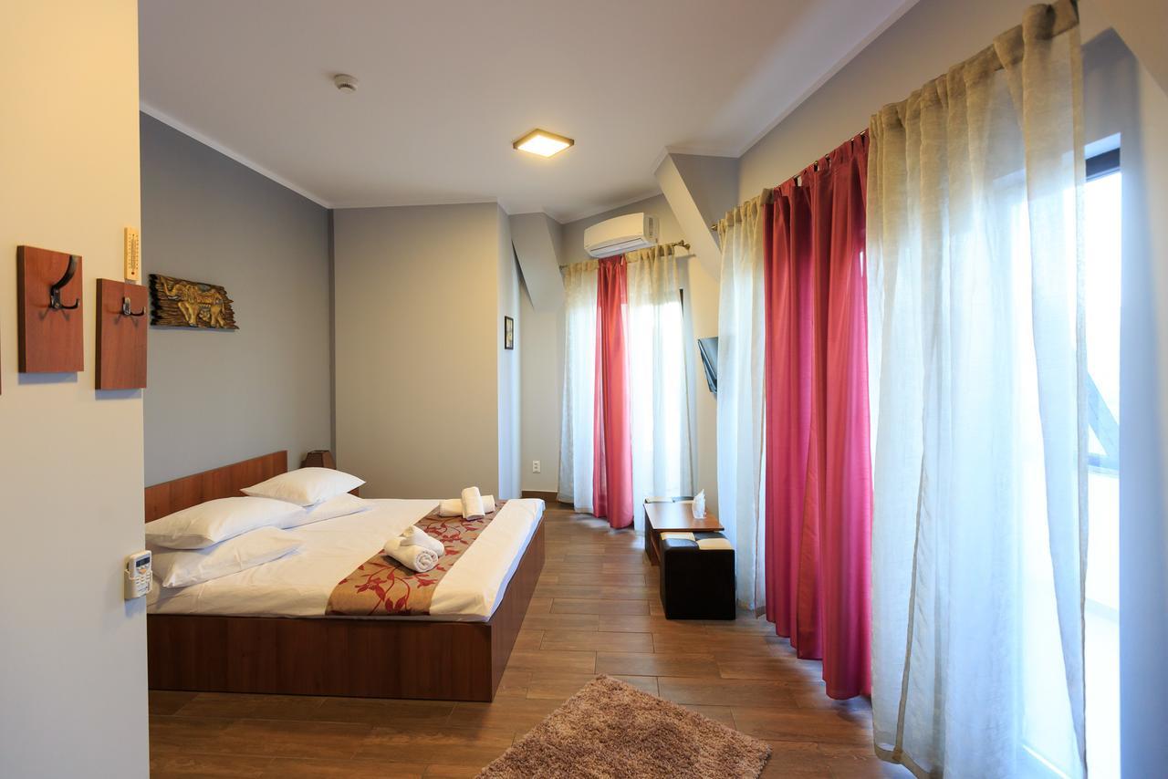 Corner Center Rental Buzău Exterior foto